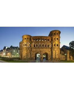 Blickfang, Porta Nigra Trier beleuchtet Panorama