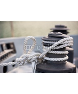 dvoevnore, Winch and rope, yacht detail
