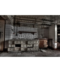 Blackbiker, Laborschrank