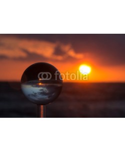 klauskreckler, Sonnenuntergang mit Kristallkugel
