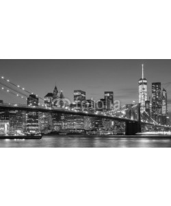 MaciejBledowski, Black and white Manhattan waterfront at night, NYC.
