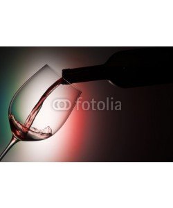 MAURO, Glass with red wine on the colors of italian flag