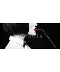 sakkmesterke, Woman in wig bite whip profile selective coloring banner