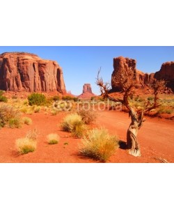 David Smith, Large rock formations in the Navajo park Monument Valley