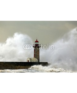 Zacarias da Mata, Stormy waves over lighthouse