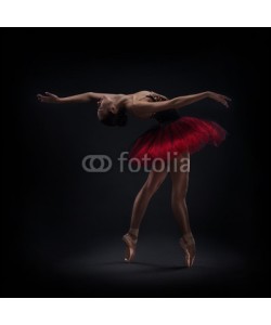 Aleksandr Doodko, woman ballet dancer