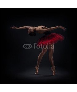 Aleksandr Doodko, woman ballet dancer