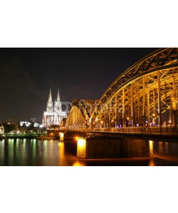 anweber, Kölner Dom, Rhein und Deutzer Brücke bei Nacht