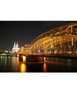 anweber, Kölner Dom, Rhein und Deutzer Brücke bei Nacht