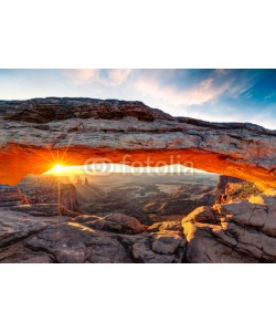 Beboy, Mesa arch