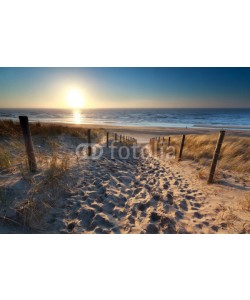 catolla, sunshine over path to beach in North sea