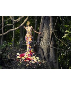 George Mayer, Beautiful lady in dress of flowers