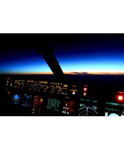 Hady Khandani, 20131024 074043 nightly view from a Airbus 340 flightdeck