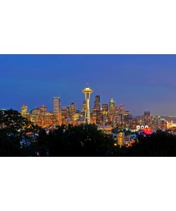 Hady Khandani, NIGHTLY SEATTLE SEEN FROM KERRY PARK