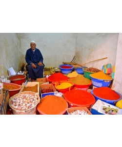 Hady Khandani, OLD MAN SELLING SPICES - MARRAKECH - MOROCCO