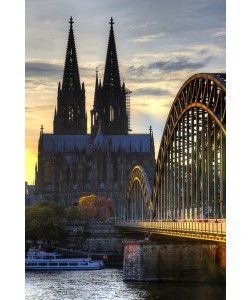 Hady Khandani, HDR - COLOGNE CATHEDRAL AND HOHENZOLLERN BRIDGE IN TWILIGHT - GERMANY 10