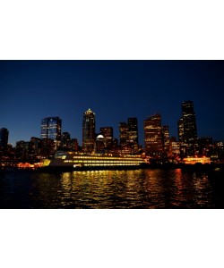 Hady Khandani, SEATTLE SKYLINE WITH WASHINGTON STATE FERRY BY NIGHT - USA 1