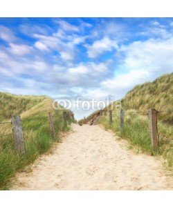 Jenny Sturm, Strandzugang zum Meer durch die Dünen