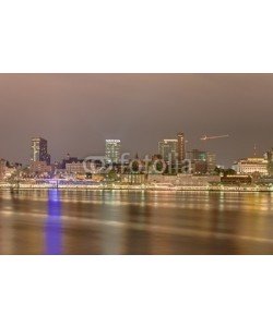 motorradcbr, Skyline in Hamburg bei Nacht