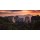 Cara-Foto, wilde zerklüftete hohe Felsen vor Sonnenuntergang
